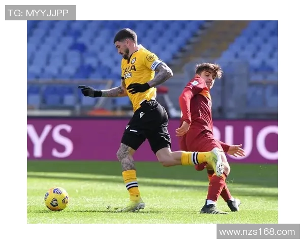 球星与足球明星亲密合影展现友谊与竞技精神魅力瞬间